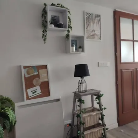 30 M 2 Avec Terrasse Et Coin Detente