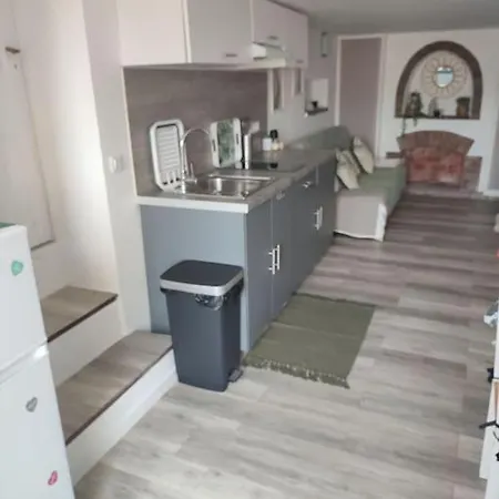 30 M 2 Avec Terrasse Et Coin Detente Appartement